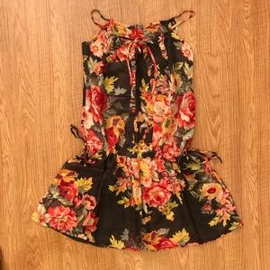 Floral tunic/blouse with cinched waist
